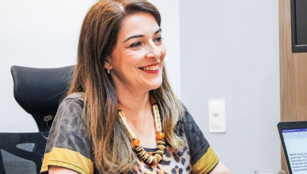 “É por essas mulheres que nós vamos colocar cada passo nessa caminhada”, declara Nazaré Araújo